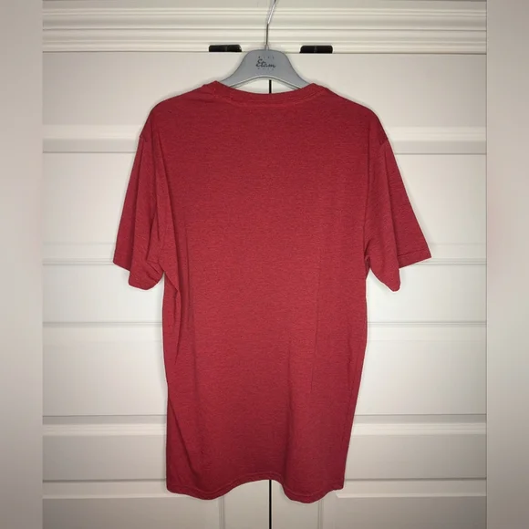 Oakley Mens Large Hydrolix Regular Fit Distressed Logo Red T-shirt - Picture 2 of 7